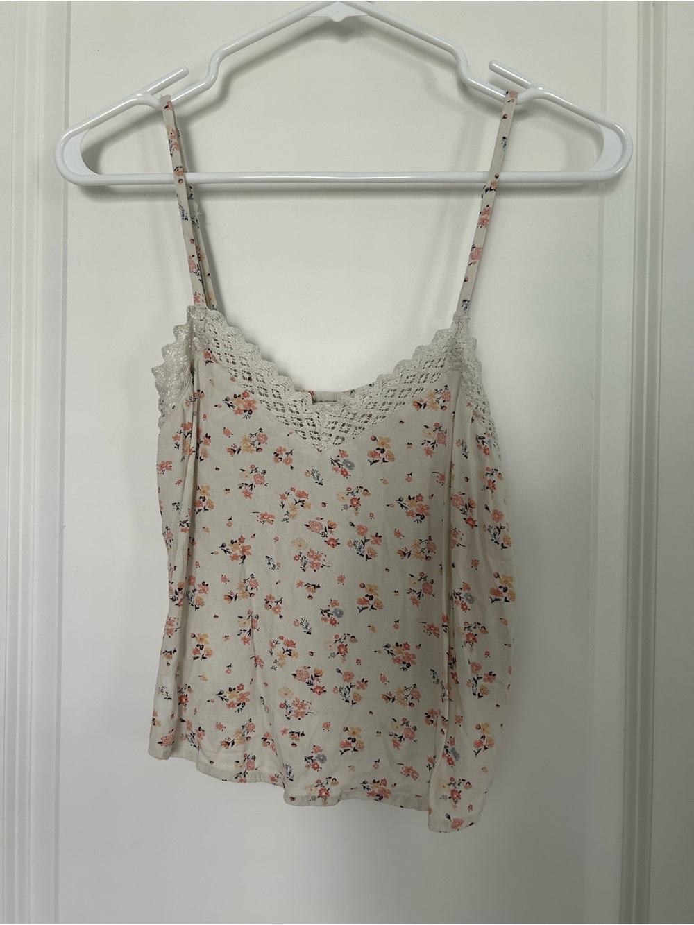 XS American Eagle Floral Cami
